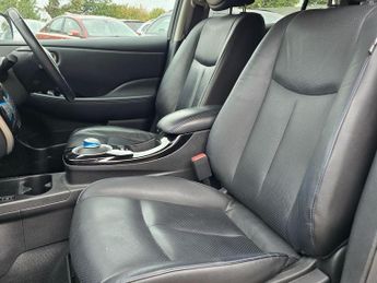 Nissan Leaf 24kWh Tekna Auto 5dr