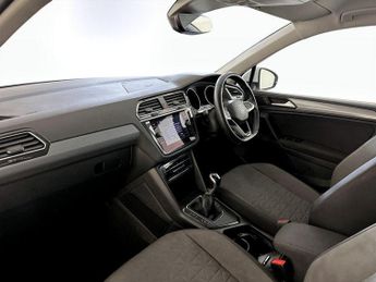 Volkswagen Tiguan 1.5 TSI Life Euro 6 (s/s) 5dr