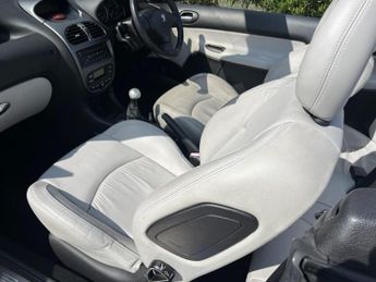 Peugeot 206 CC 2.0 16v Allure Convertible 2dr Petrol Manual (204 g/km, 138 bhp)