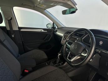 Volkswagen Tiguan 1.4 TSI 13kWh Life DSG Euro 6 (s/s) 5dr