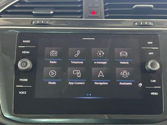 Volkswagen Tiguan 1.4 TSI 13kWh Life DSG Euro 6 (s/s) 5dr