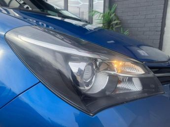 TOYOTA YARIS 1.5 VVT-h Icon Hatchback 5dr Petrol Hybrid E-CVT Euro 6 (101 ps)
