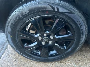 Land Rover Discovery 4 3.0 SD V6 SE Auto 4WD Euro 5 (s/s) 5dr