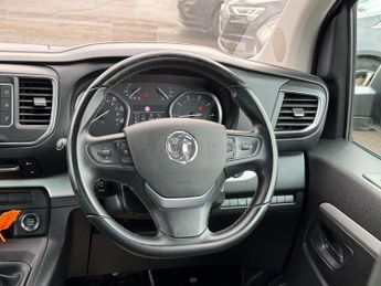 Vauxhall Vivaro Life 2.0 Turbo D Elite L MPV 5dr Diesel Manual LWB Euro 6 (s/s) (8 Se