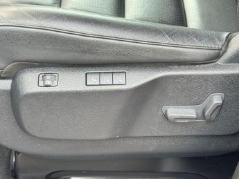 Vauxhall Vivaro Life 2.0 Turbo D Elite L MPV 5dr Diesel Manual LWB Euro 6 (s/s) (8 Se