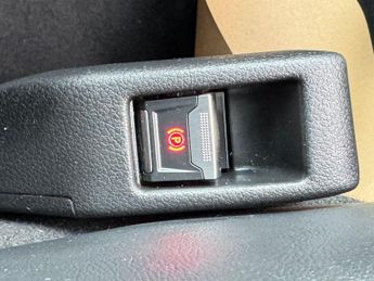 Vauxhall Vivaro Life 2.0 Turbo D Elite L MPV 5dr Diesel Manual LWB Euro 6 (s/s) (8 Se