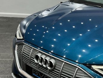 Audi e-tron 50 Sport Auto quattro 5dr 71.2kWh (11kW Charger)