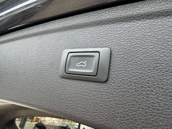 Audi Q5 2.0 TDI 40 S line S Tronic quattro Euro 6 (s/s) 5dr