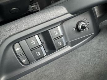 Audi Q5 2.0 TDI 40 S line S Tronic quattro Euro 6 (s/s) 5dr