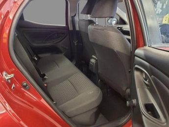 Toyota Yaris 1.5 VVT-h Icon E-CVT Euro 6 (s/s) 5dr