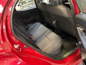 Toyota Yaris 1.5 VVT-h Icon E-CVT Euro 6 (s/s) 5dr
