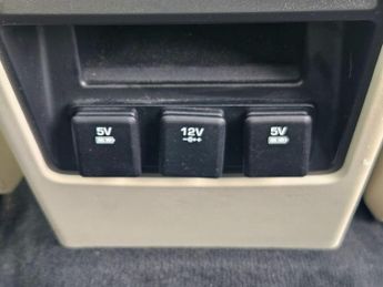 Land Rover Discovery Sport 2.0 TD4 HSE Luxury Auto 4WD Euro 6 (s/s) 5dr