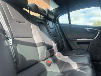 Volvo S60 2.0 T4 R-Design Lux Nav Auto Euro 6 (s/s) 4dr