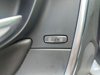 Volvo S60 2.0 T4 R-Design Lux Nav Auto Euro 6 (s/s) 4dr