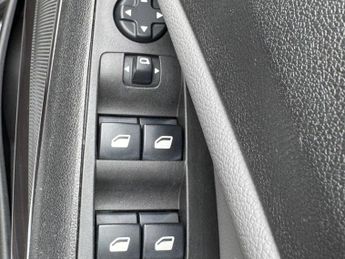 Vauxhall Crossland X 1.2 Turbo Elite Nav Auto Euro 6 (s/s) 5dr