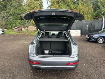 Audi Q3 2.0 TDI SE S Tronic quattro Euro 5 (s/s) 5dr