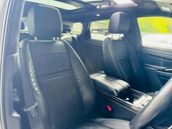 Land Rover Range Rover Evoque 1.5 P300e 12.2kWh Autobiography Auto 4WD Euro 6 (s/s) 5dr