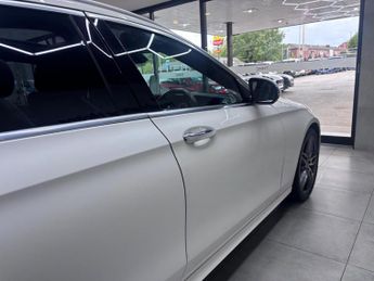 Mercedes-Benz E Class 2.0 E220d AMG Line (Premium) G-Tronic+ Euro 6 (s/s) 5dr