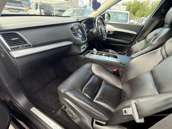 Volvo XC90 2.0h T8 Twin Engine 9.2kWh Momentum Auto 4WD Euro 6 (s/s) 5dr