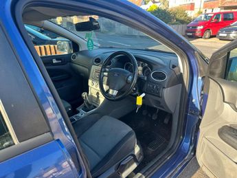 Ford Focus 1.6 Zetec 5dr