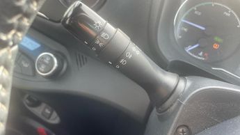 Toyota Yaris 1.5 VVT-h Design E-CVT Euro 6 (s/s) 5dr