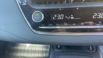 Toyota Corolla 1.8 VVT-h CVT Euro 6 (s/s) 5dr