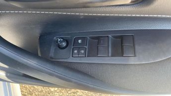 Toyota Corolla 1.8 VVT-h CVT Euro 6 (s/s) 5dr