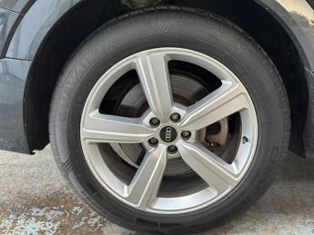 Audi e-tron 55 Technik Auto quattro 5dr 95kWh