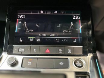 Audi e-tron 55 Technik Auto quattro 5dr 95kWh