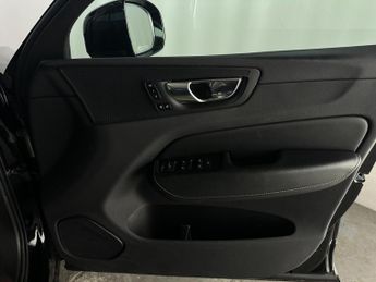 Volvo XC60 2.0h T6 Recharge 11.6kWh Inscription Auto AWD Euro 6 (s/s) 5dr