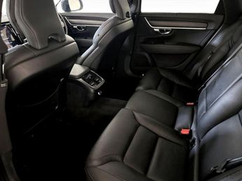 Volvo V90 Cross Country 2.0 D5 Plus Auto AWD Euro 6 (s/s) 5dr