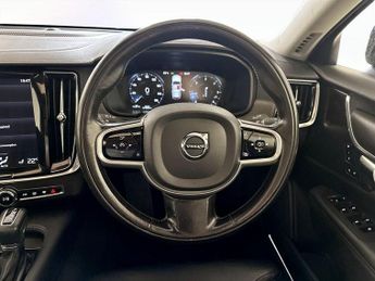 Volvo V90 Cross Country 2.0 D5 Plus Auto AWD Euro 6 (s/s) 5dr