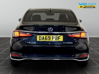 Lexus ES 2.5 300h E-CVT Euro 6 (s/s) 4dr