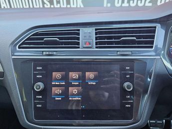 Volkswagen Tiguan 1.5 TSI EVO R-Line Tech DSG Euro 6 (s/s) 5dr