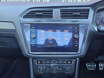 Volkswagen Tiguan 1.5 TSI EVO R-Line Tech DSG Euro 6 (s/s) 5dr