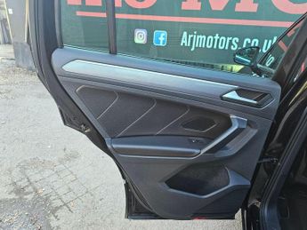 Volkswagen Tiguan 1.5 TSI EVO R-Line Tech DSG Euro 6 (s/s) 5dr