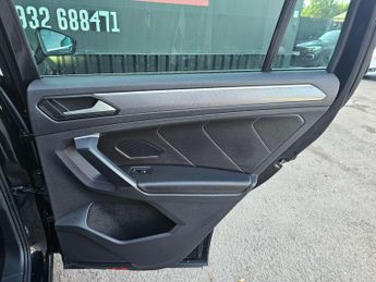 Volkswagen Tiguan 1.5 TSI EVO R-Line Tech DSG Euro 6 (s/s) 5dr