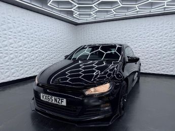 Volkswagen Scirocco 2.0 TDI BlueMotion Tech R-Line DSG Euro 6 (s/s) 3dr