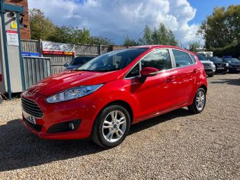 Ford Fiesta 1.0T EcoBoost Zetec Euro 5 (s/s) 5dr