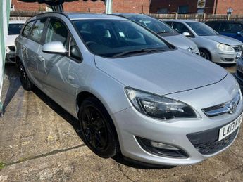 Vauxhall Astra 1.6 16V Exclusiv Sports Tourer Auto Euro 5 5dr