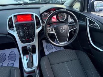 Vauxhall Astra 2.0 CDTi SRi Sports Tourer Auto Euro 5 5dr