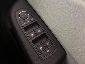Renault Clio 1.6 E-TECH techno Auto Euro 6 (s/s) 5dr
