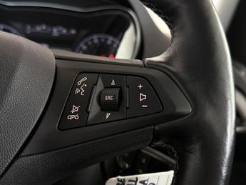 Vauxhall Corsa 1.4i SE Auto Euro 6 5dr