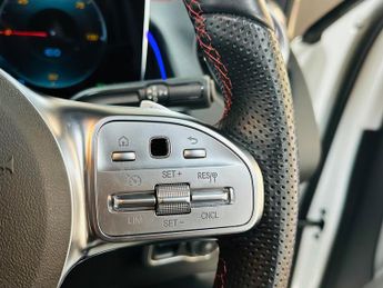 Mercedes-Benz EQB EQB 300 66.5kWh AMG Line (Premium) Auto 4MATIC 5dr