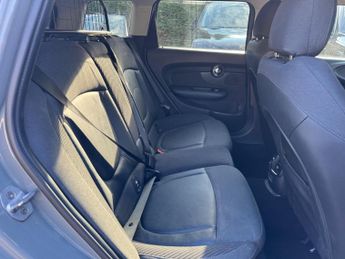 MINI Clubman 2.0 Cooper D Auto Euro 6 (s/s) 6dr