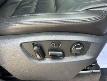 Volkswagen Touareg 3.0 TDI V6 BlueMotion Tech R-Line Plus Tiptronic 4WD Euro 6 (s/s