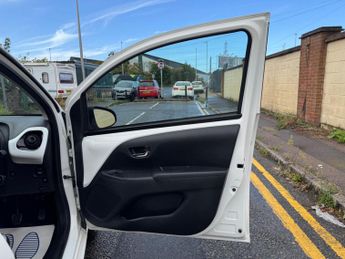 Toyota AYGO 1.0 VVT-i x-press x-shift Euro 6 5dr