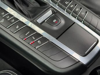 Porsche Macan 3.0T V6 GTS PDK 4WD Euro 6 (s/s) 5dr