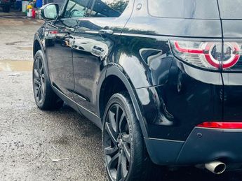 Land Rover Discovery Sport 2.0 TD4 HSE Black Auto 4WD Euro 6 (s/s) 5dr