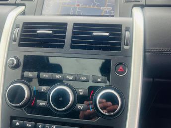 Land Rover Discovery Sport 2.0 TD4 HSE Black Auto 4WD Euro 6 (s/s) 5dr